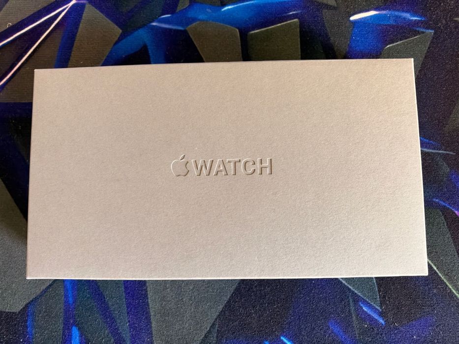 Apple Watch Ultra 2 preto com loop milanesa em titânio preto