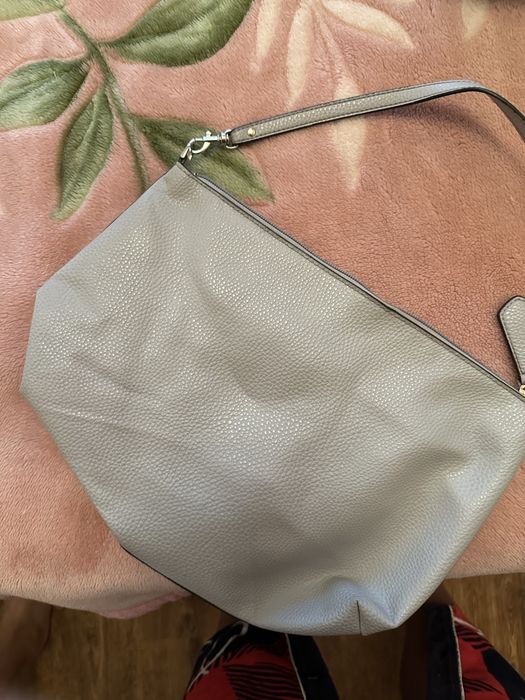 Жіноча сумка Guess