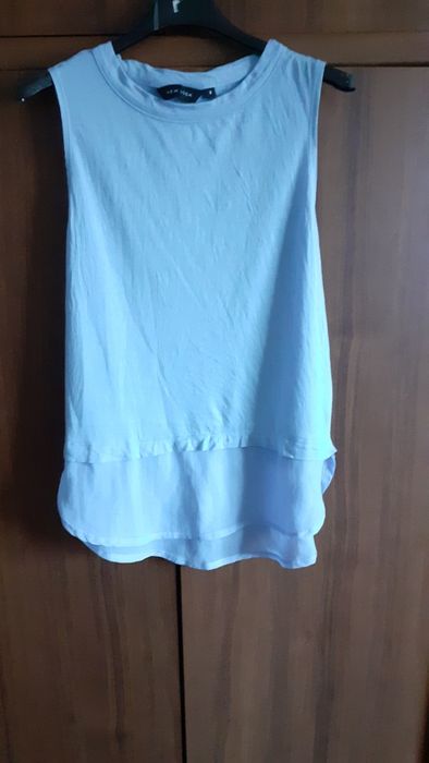 Cienka bawełniana bluzka bez rękawów r.M