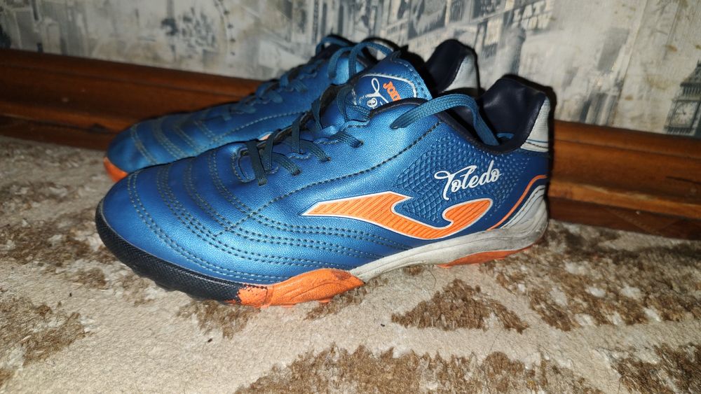 Кросівки(футзалкі) для футболу 34р Joma