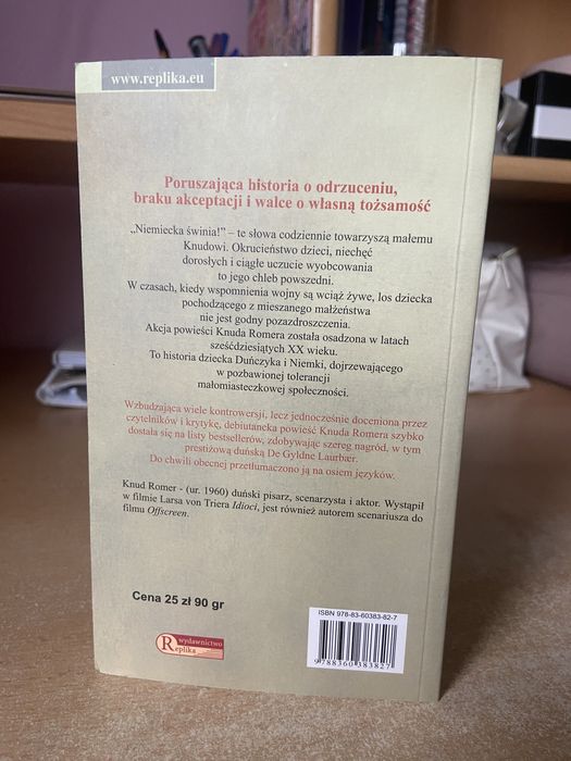 Knud Romer Ten, kto mrugnie, boi się śmierci.