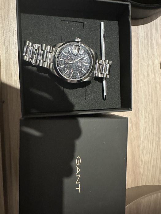 Relogio Gant com caixa