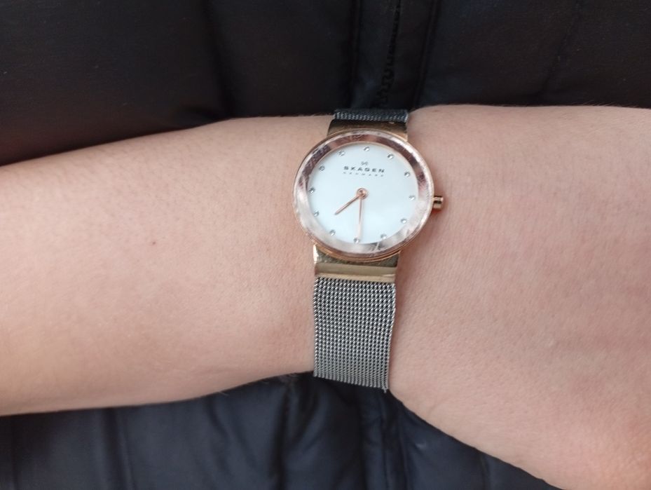 Продаються жіночі часи SKAGEN DENMARK