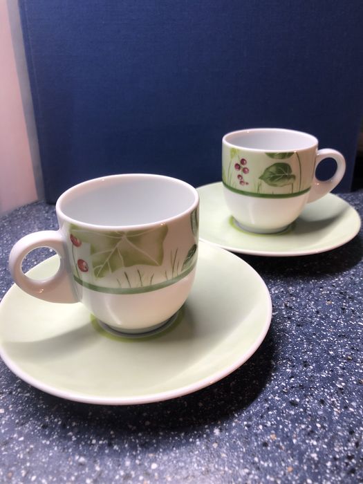 Редкость:костяной/обычн. фарфор:чашки,тарелки,ёмкость,напёрстки,раннер