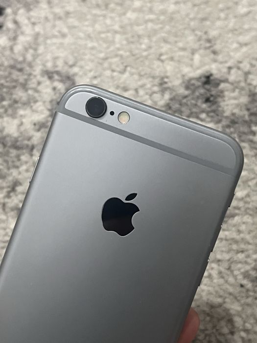 Продам Iphone 6s 32gb (офіційний)