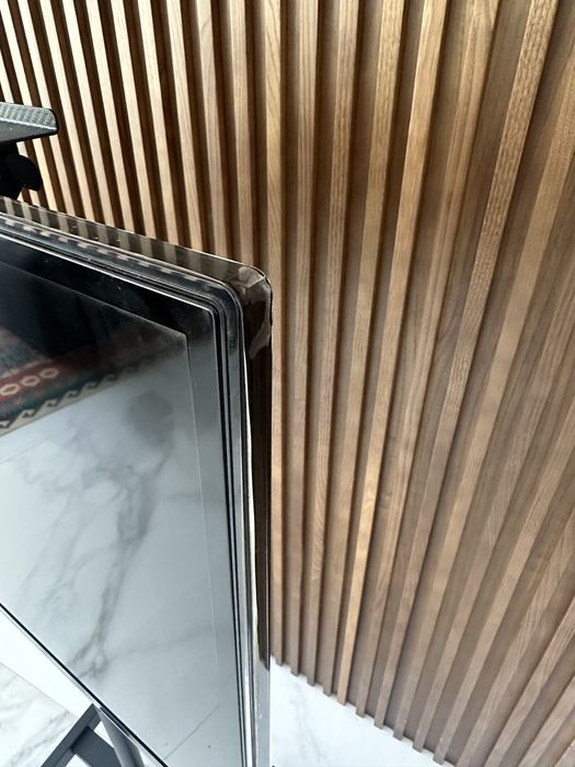 Samsung 32” com suporte