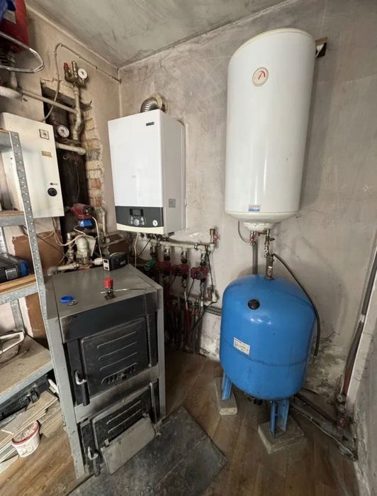 Здається будинок 290 м² біля Броварів! 31 сотка, газ, 30 кВт, 3 види опалення, гараж на 2 авто