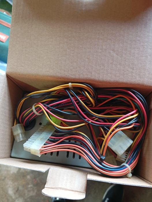 Fonte de alimentação computador
