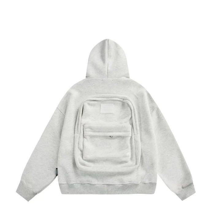 Bluza z wbudowaną kieszenią typu plecak