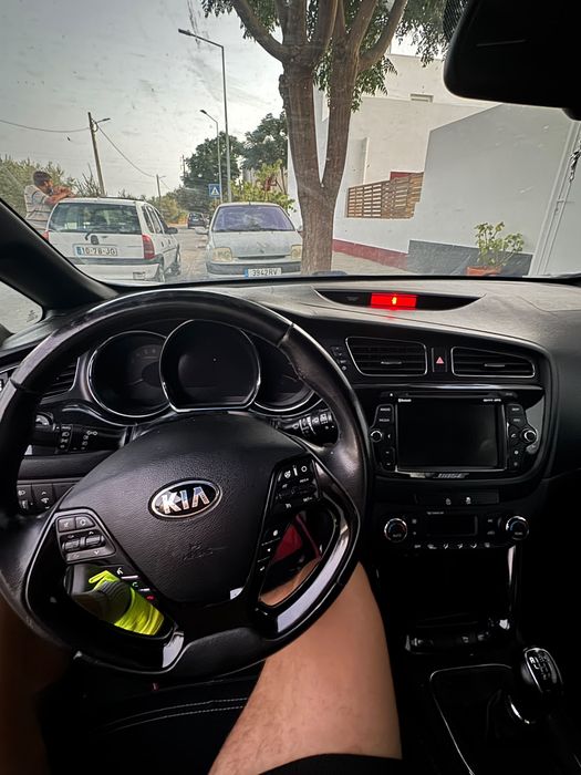 Kia Ceed Coupé 1.6 CRDi 2014