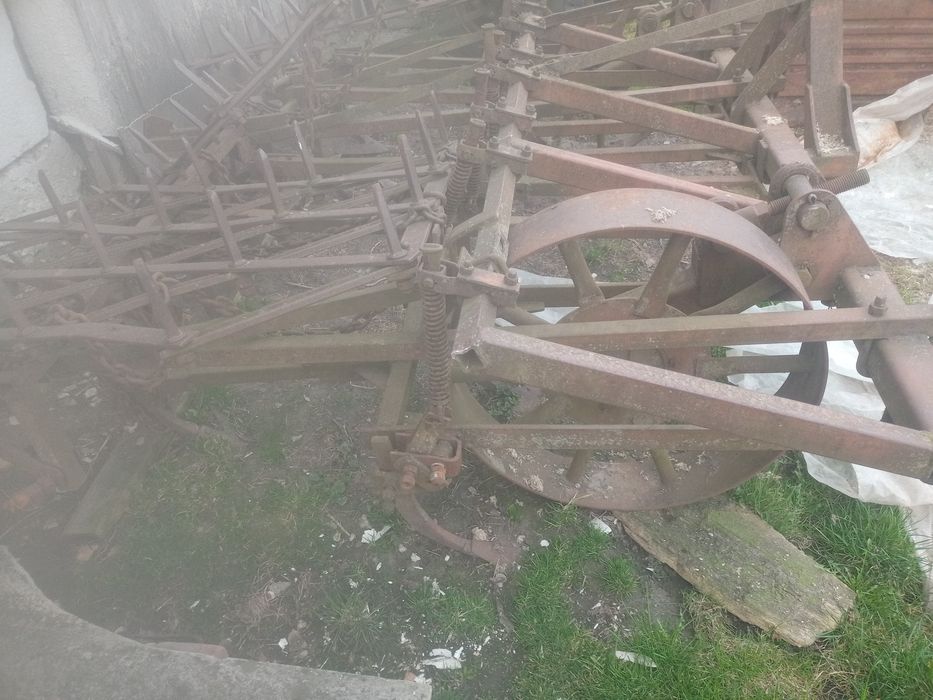 Продам. Культиватор.  В.  Доброму.  Стані.  Питання.  По.    Телефону