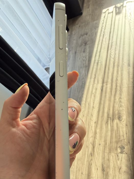 Samsung galaxy s23 fe, wyswietlacz igła, 100% sprawny