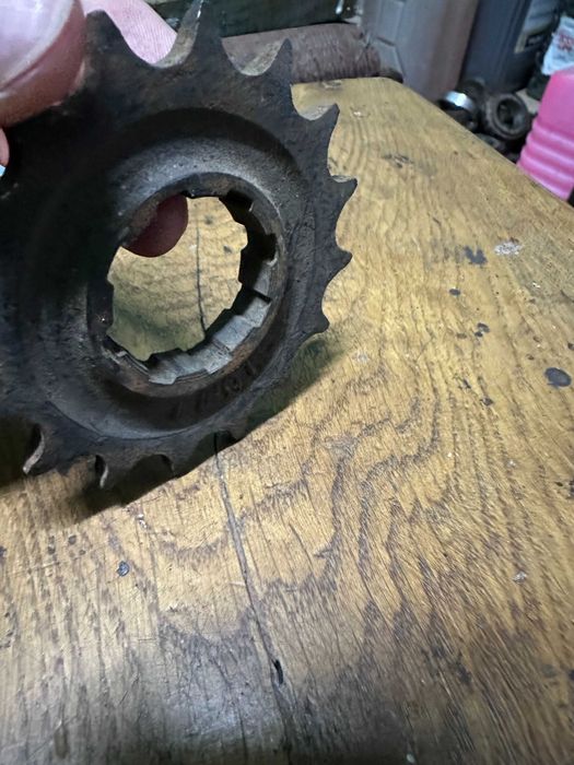 Звёздочка ИЖ Муравей   16 зуб