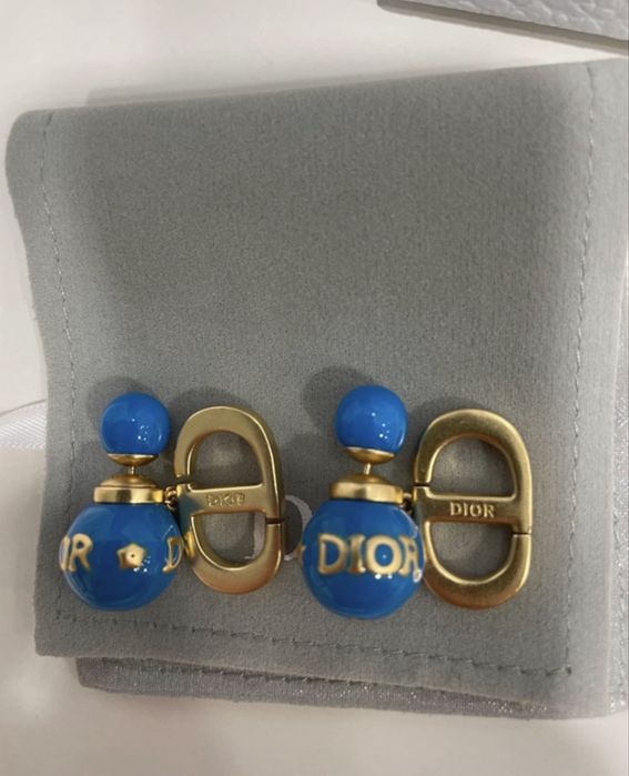 Brincos Dior tribal