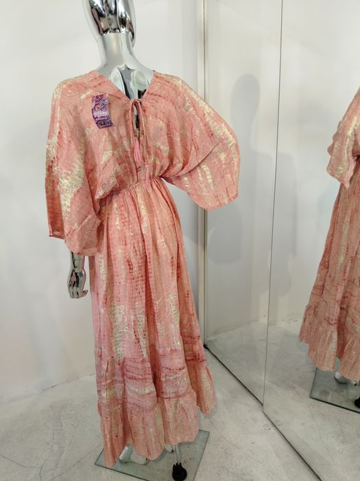 Zwiewna sukienka boho Maxi