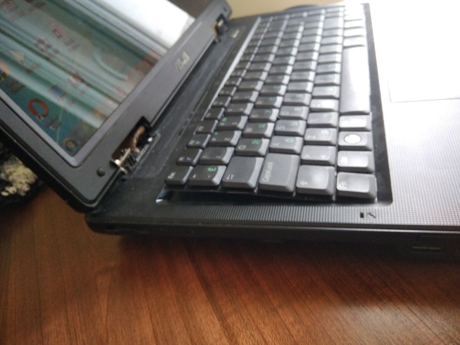 Ноутбук Asus X80L