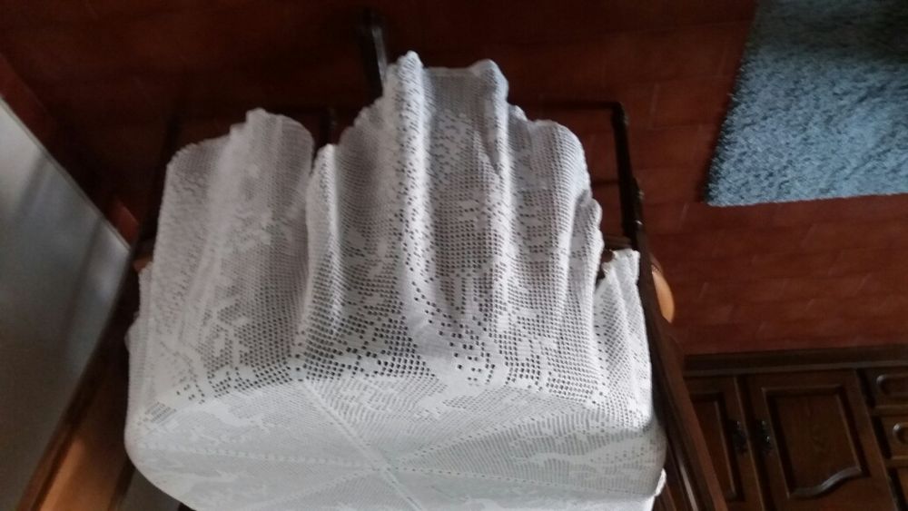 Pano de camilha em renda