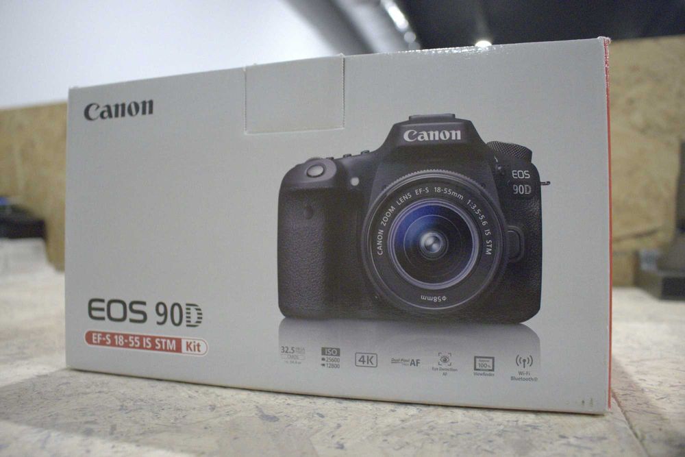 Máquina Fotográfica Canon EOS 90D (corpo)