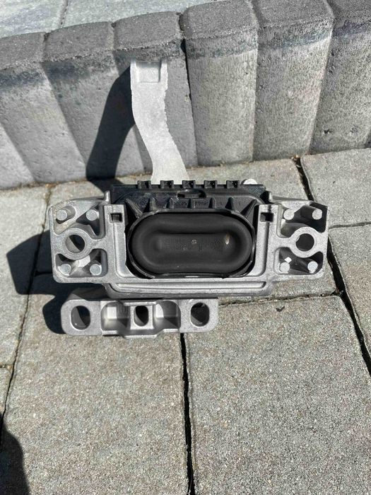 Poduszka skrzyni silnika Skoda Karoq