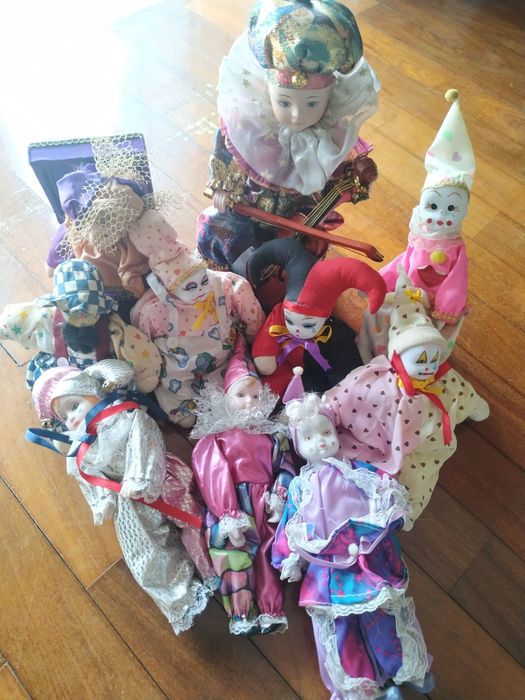 Coleção de 10 palhaços de porcelana