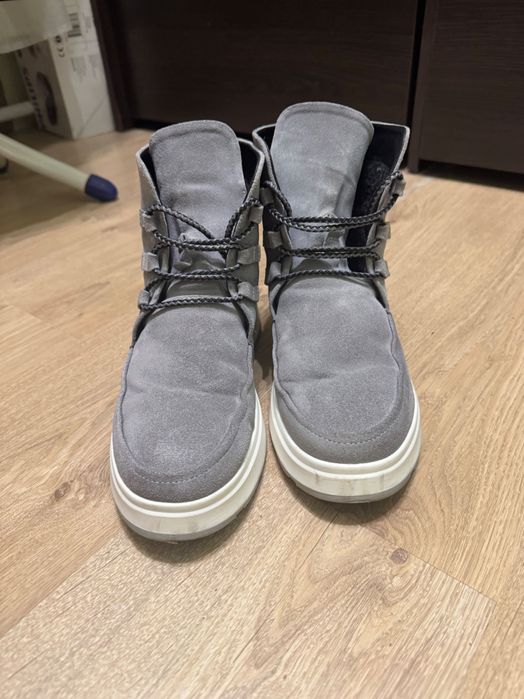 Продам жіночі черевики