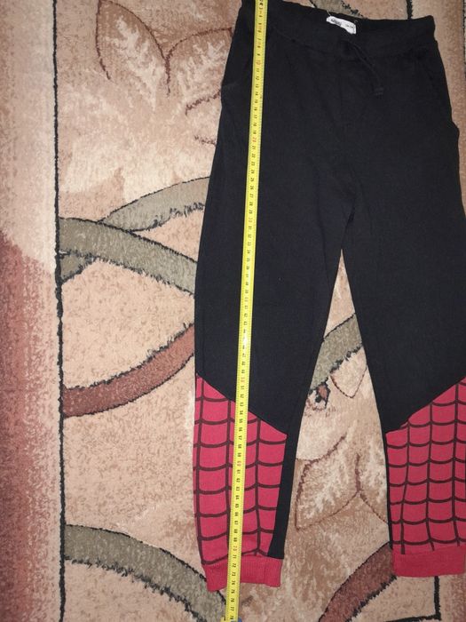 Костюм  + штани спанч Боб  на хлопчика 134 розміру