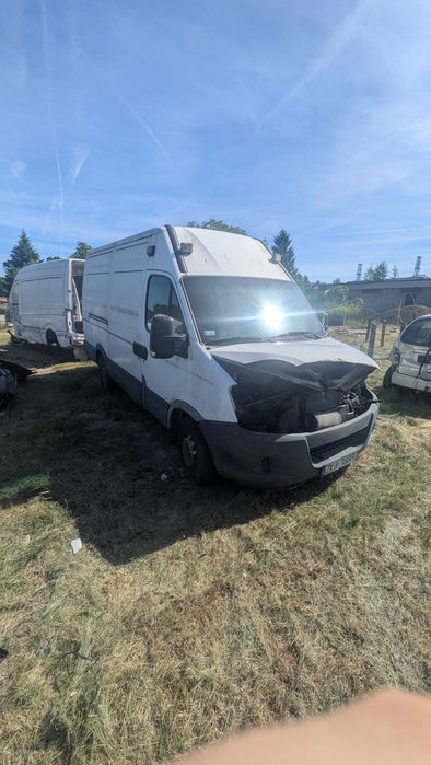 Czesci samochodowe. Ford Mondeo/ Kia Rio/ Renault Kangoo/ Sprinter/Iveco Daily/Renault Master/Opel Movano/Ford Transit/Vito/Renault clio/ czesci