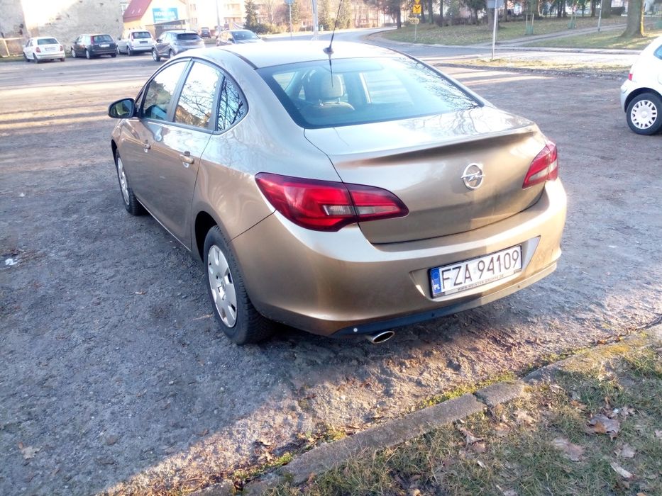 Opel Astra J 1,4 Turbo 140KM