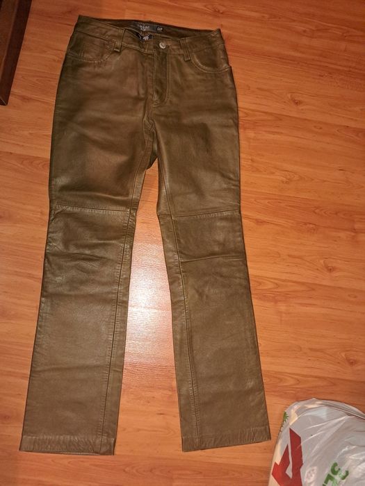 Кожаные брюки gap