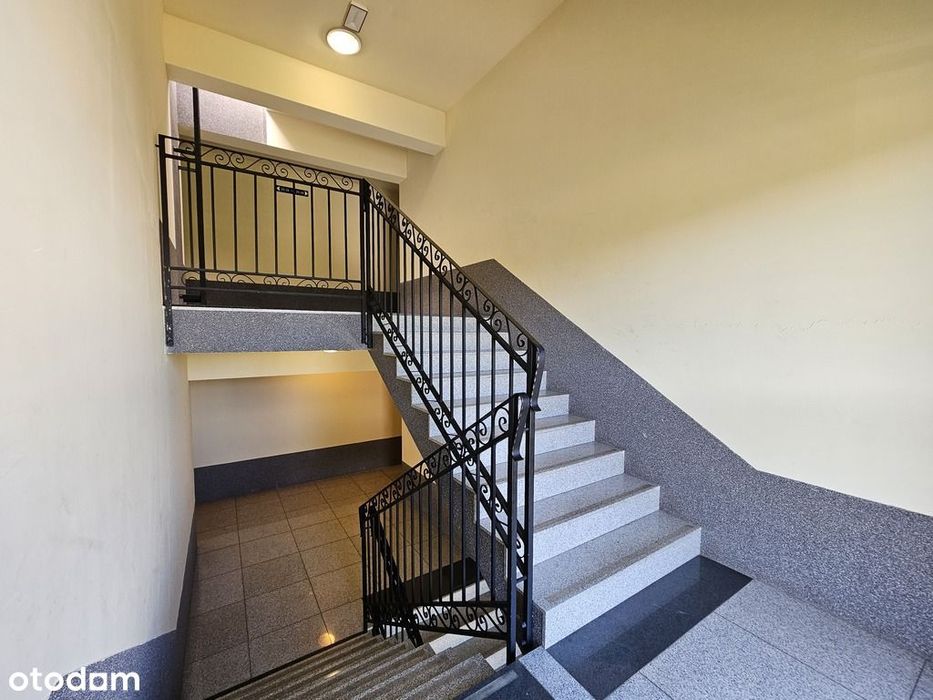Bażantów, kawalerka, 31 m2, 1. piętro, balkon