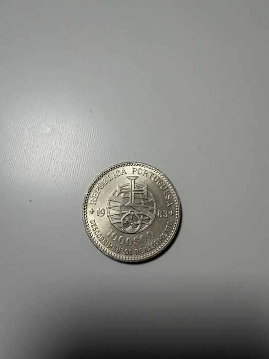 Moedas prata 500,750 e 1000$ de 1983