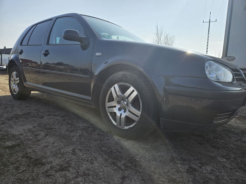 VW Golf 4 LC9Z zderzak maska lampa blotnik drzwi klapa koła pas 1.4