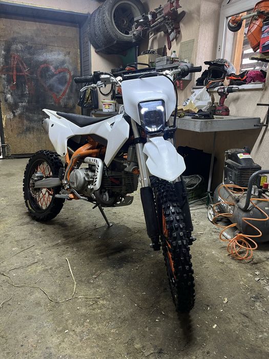 Продаю мотоцикл находу з пробігом