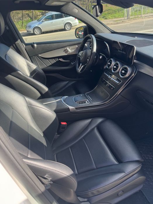 Mercedes Benz  4 matic Glc 300 COUPE 2020 рест full