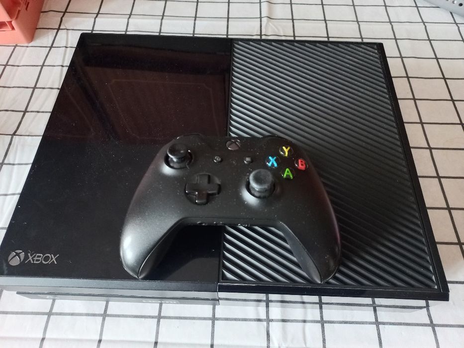 Xbox One 500GB торг