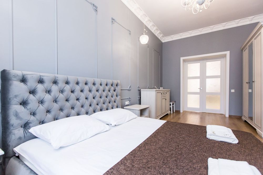 Вільно сьогодні, апартаменти від власника, подобово з новим ремонтом.