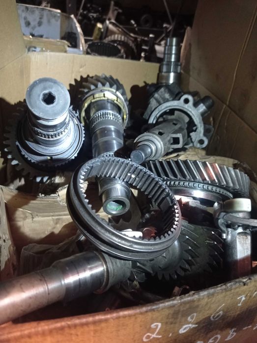 коробка передач форд транзит 2,2 пер привод 6ти ступ на запчасти