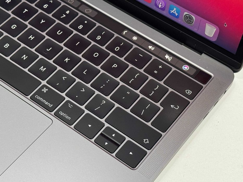 MacBook Pro 13 2017 Touchbar i5 8GB RAM 512GB SSD Super Stan VAT 23%