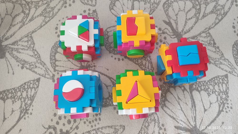 Куби іграшкові з геометричними фігурами 5 шт