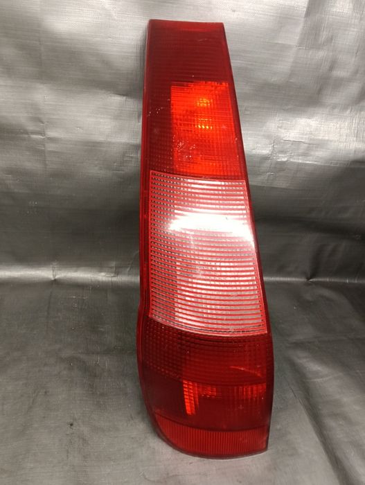 Fiat Punto l lampa tylna lewa