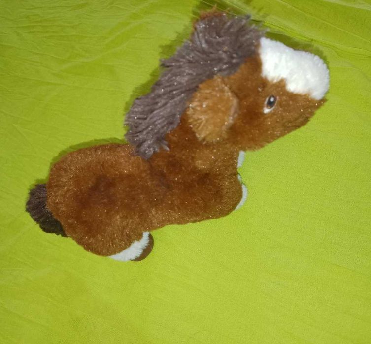 Мягкая игрушка "Лошадка". Символ наступающего Нового года 2026