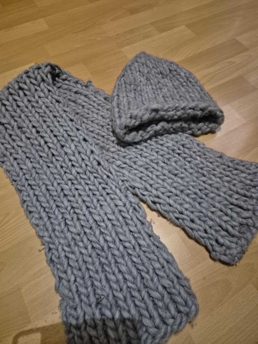 Czapka i szalik komplet Simple