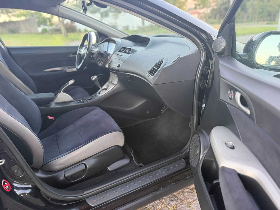 Honda Civic 1.4 i-DSI 200.000 kms