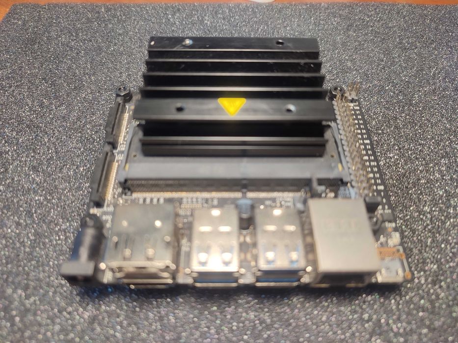NVIDIA Jetson Nano Developer Kit P3450: 8 000 грн. - Комплектующие