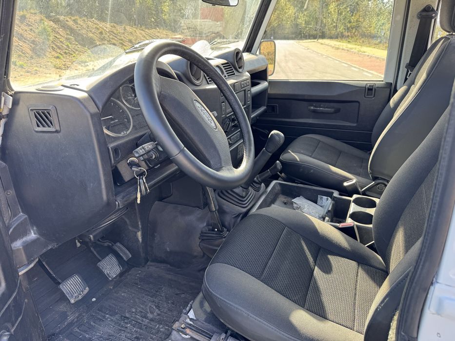 Land Rover Defender 110 soft-top nacional 2013