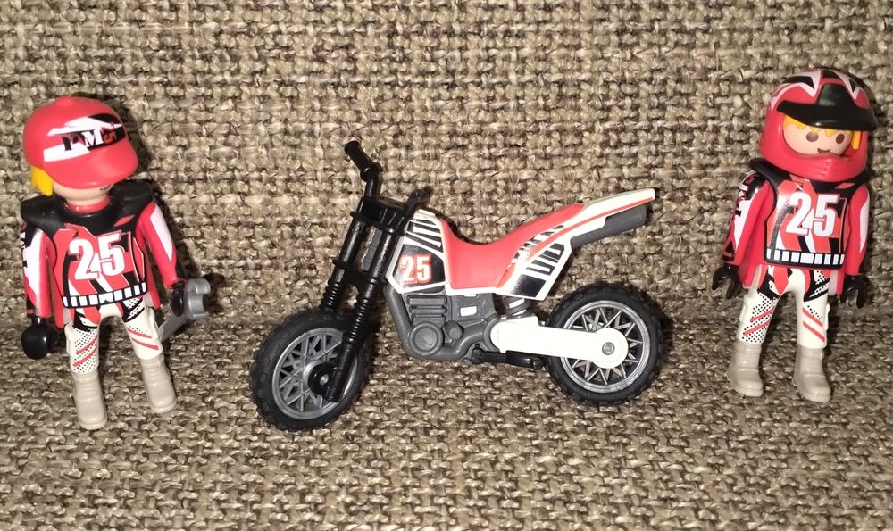 2 Playmobil + mota racing