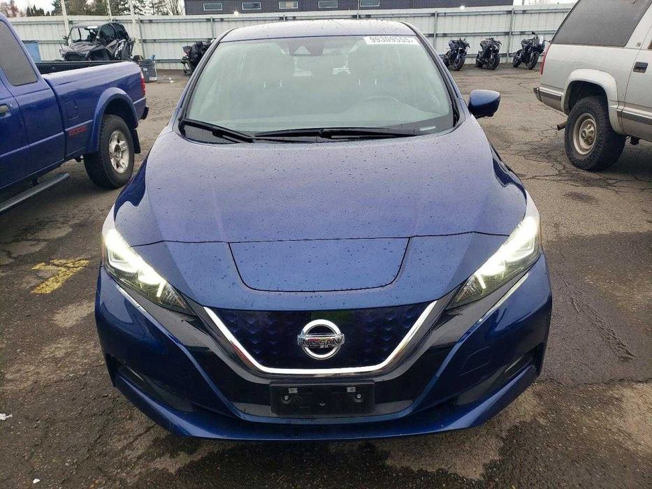 Бампер Nissan Leaf Розборка Ніссан Ліф 2 Запчастини Nissan LEAF 2 LIFT