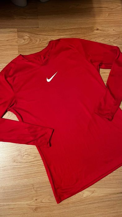 Червоний рашгард Nike оригінал