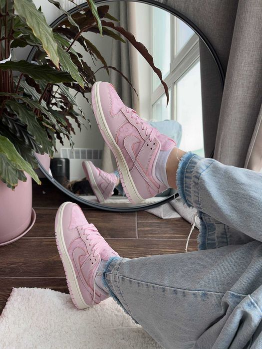 Женские кроссовки Nike Dunk Low Lace Pack Regal Pink 36-41 Хит Весны!