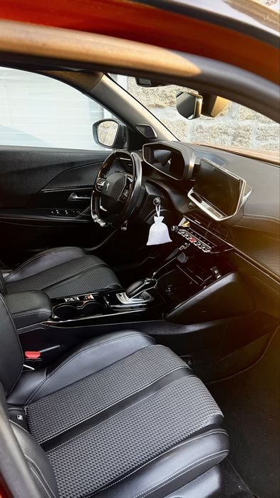 Peugeot E-2008 Gt Line